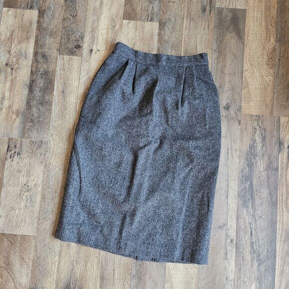 Leslie Fay Women’s Petite Gray Wool Skirt Size 8P Knee Length Elastic Waist - Picture 1 of 10
